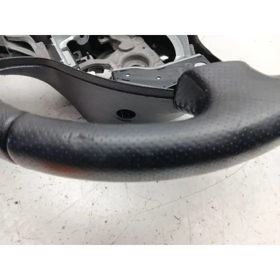 Volante para Nissan Juke (F15)