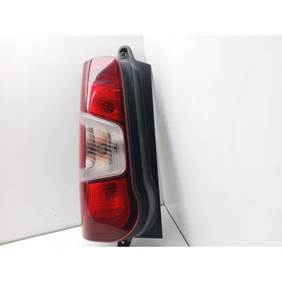 Piloto Trasero Izquierdo para Opel Combo E Tour / Life (K9)