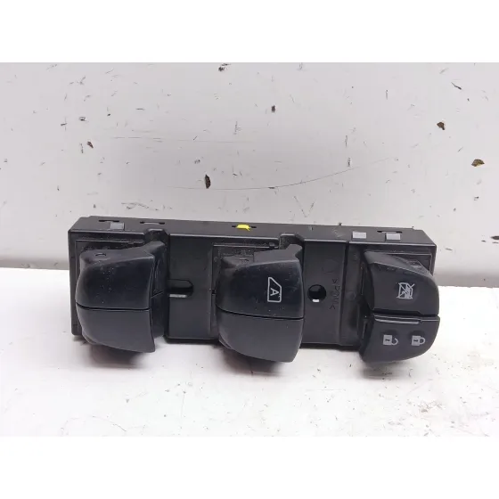 Mando Elevalunas Delantero Izquierdo para Nissan Juke (F15)