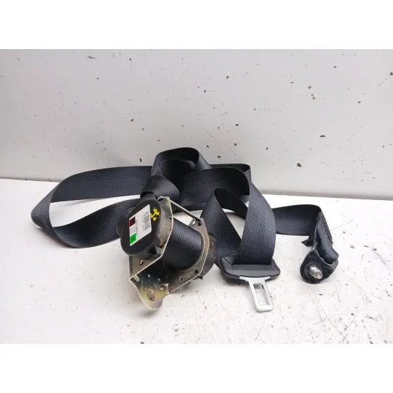 Cinturon Seguridad Trasero Derecho para Nissan Juke (F15)