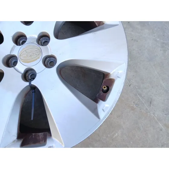 Llanta para Subaru Legacy V (Bm)