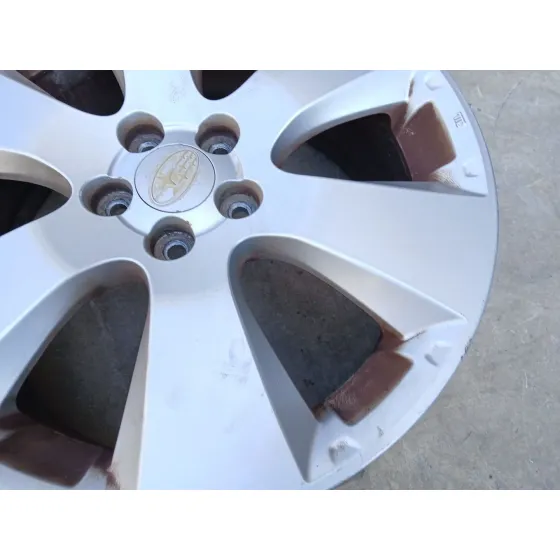 Llanta para Subaru Legacy V (Bm)