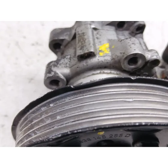 Bomba Direccion para Audi A6 Berlina (4B2)