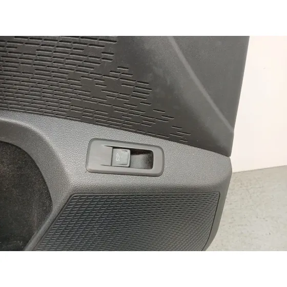 Guarnecido Puerta Delantera Izquierda para Skoda Octavia Iv (Nx3, Nn3, Pv3)