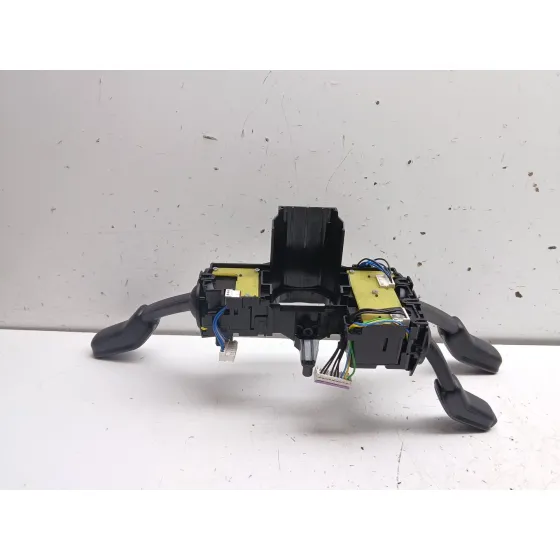 Mando Multifuncion para Skoda Octavia Iv (Nx3, Nn3, Pv3)