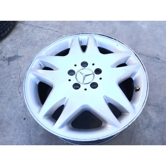 Llanta para Mercedes-Benz Clase S (W220, V220)