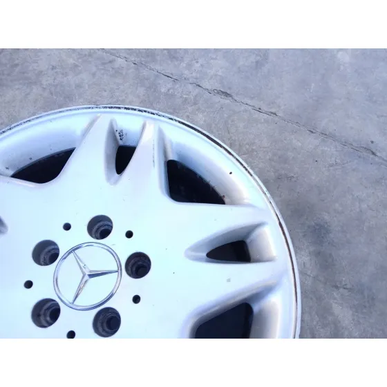 Llanta para Mercedes-Benz Clase S (W220, V220)