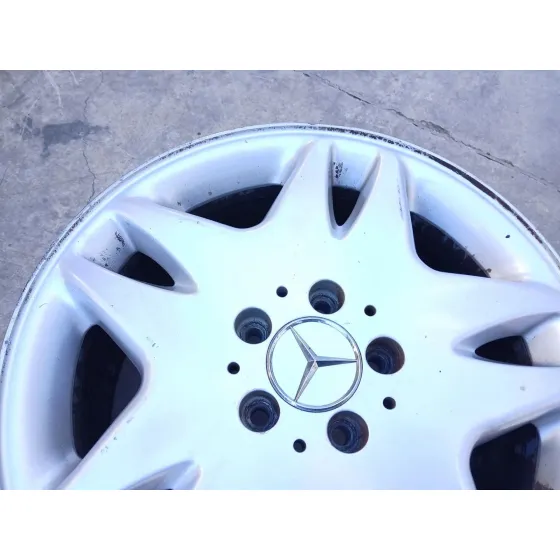 Llanta para Mercedes-Benz Clase S (W220, V220)