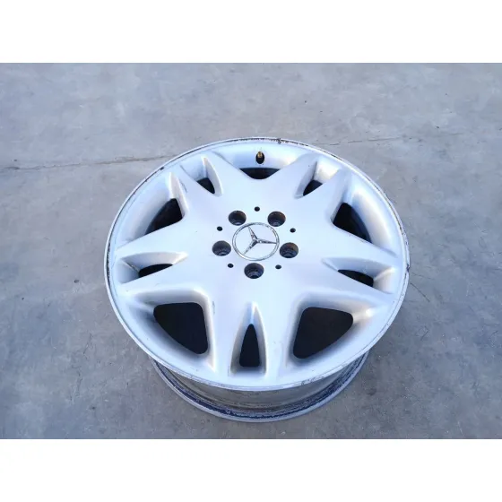 Llanta para Mercedes-Benz Clase S (W220, V220)