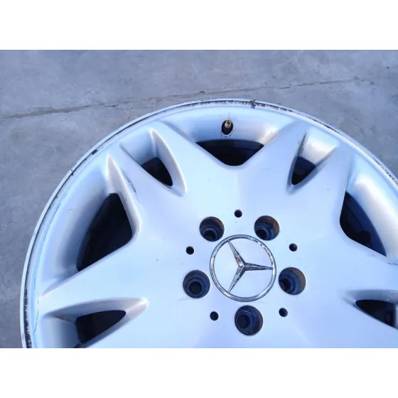 Llanta para Mercedes-Benz Clase S (W220, V220)