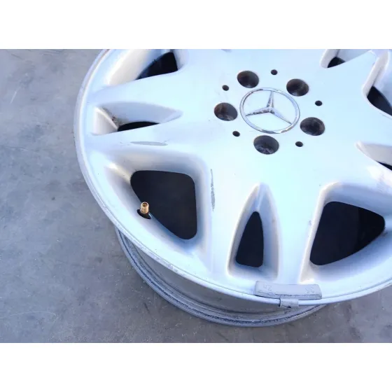 Llanta para Mercedes-Benz Clase S (W220, V220)