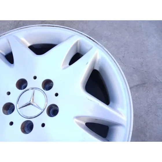 Llanta para Mercedes-Benz Clase S (W220, V220)