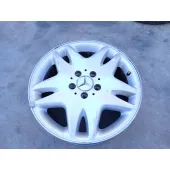 Llanta para Mercedes-Benz Clase S (W220, V220)