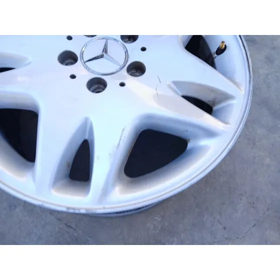 Llanta para Mercedes-Benz Clase S (W220, V220)