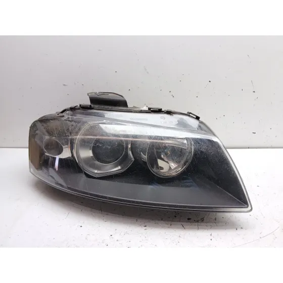 Faro Derecho para Audi A3 (8P1)