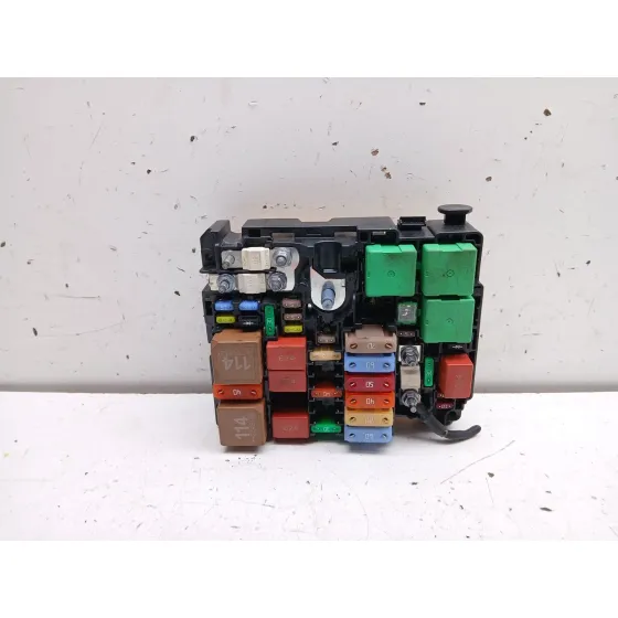 Caja Reles / Fusibles para Opel Combo E Tour / Life (K9)