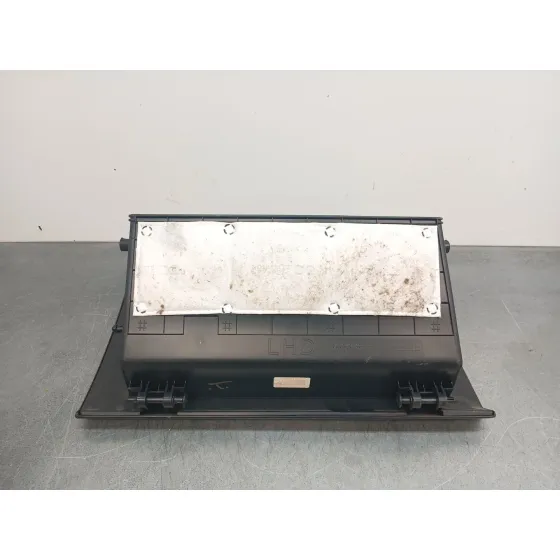 Guantera para Kia Xceed (Cd)