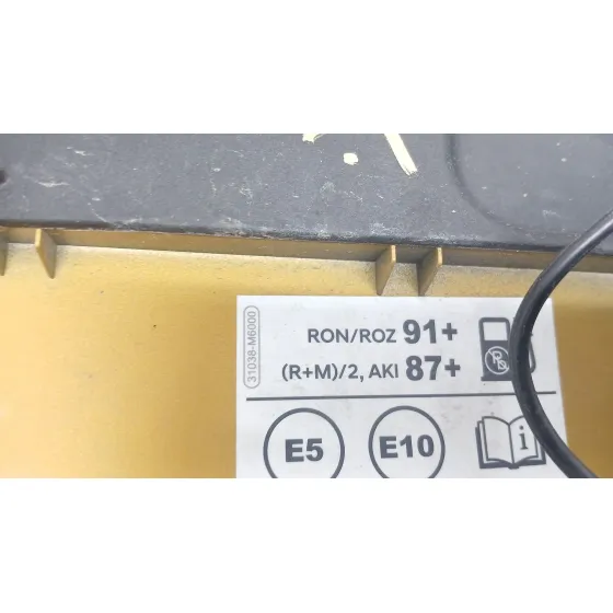 Tapa Exterior Combustible para Kia Xceed (Cd)