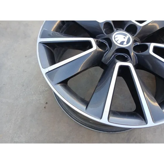 Llanta para Skoda Yeti (5L)