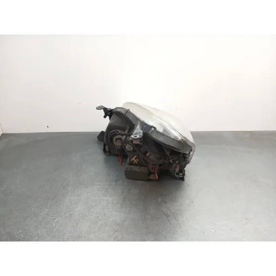 Faro Derecho para Toyota Corolla Verso (Zer_, Zze12_, R1_)