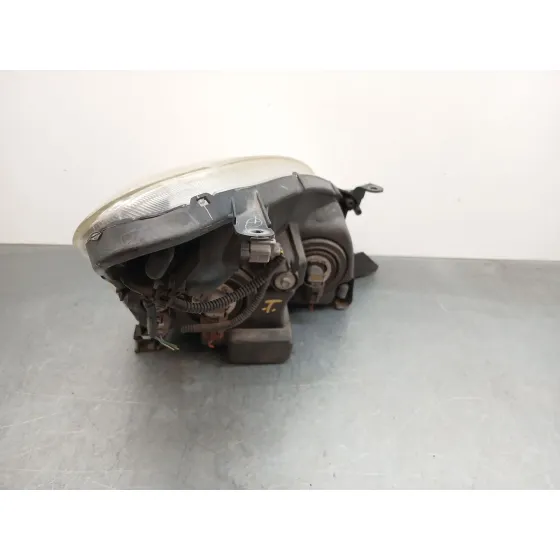 Faro Izquierdo para Toyota Corolla Verso (Zer_, Zze12_, R1_)