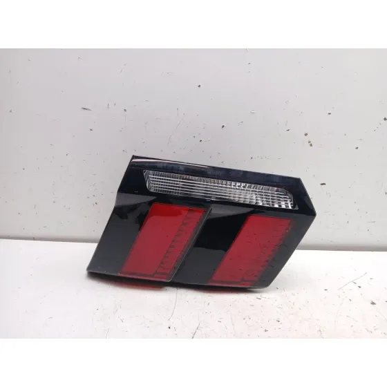 Piloto Trasero Derecho Interior para Peugeot 3008 Ii Suv (Mc_, Mr_, Mj_, M4_)