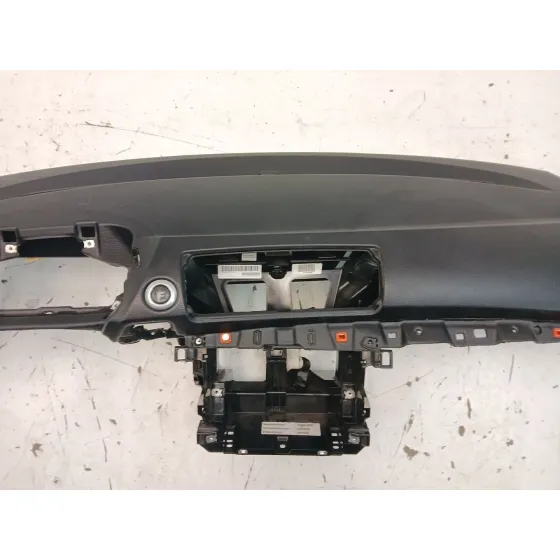 Salpicadero para Bmw 1 (E81)