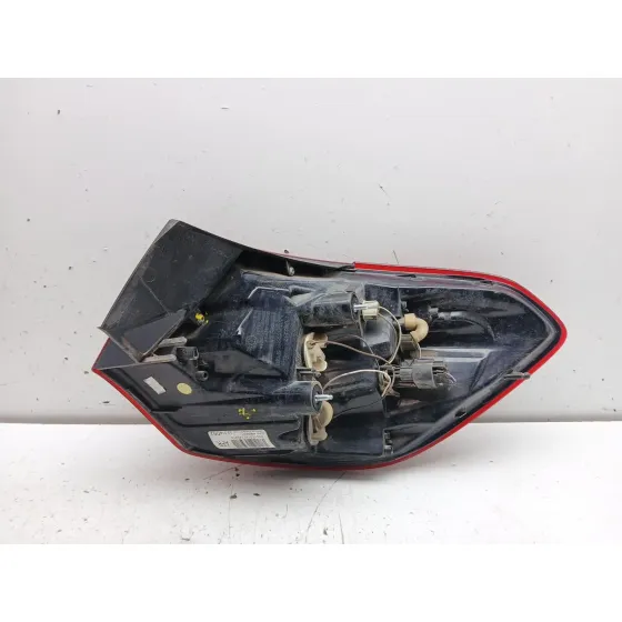 Piloto Trasero Izquierdo para Opel Astra J Sports Tourer (P10)