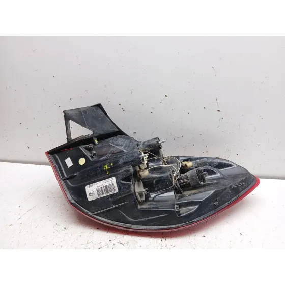 Piloto Trasero Izquierdo para Opel Astra J Sports Tourer (P10)
