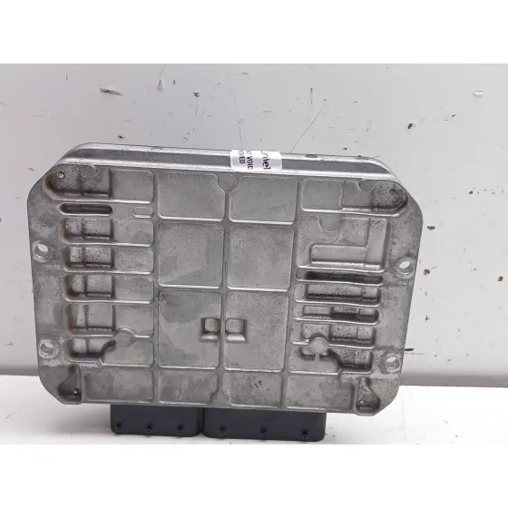 Centralita Motor Uce para Opel Astra J Sports Tourer (P10)