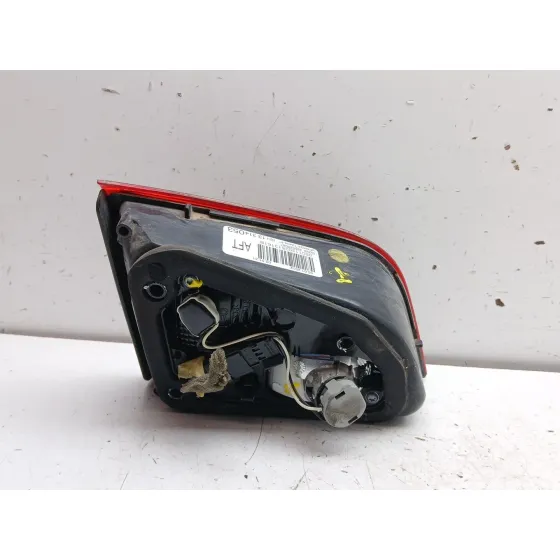 Piloto Trasero Derecho Interior para Opel Astra J Sports Tourer (P10)