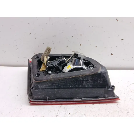 Piloto Trasero Derecho Interior para Opel Astra J Sports Tourer (P10)