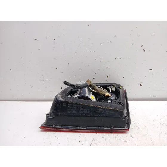 Piloto Trasero Izquierdo Interior para Opel Astra J Sports Tourer (P10)