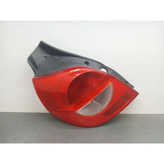 Piloto Trasero Izquierdo para Renault Clio Iii (Br0/1, Cr0/1)