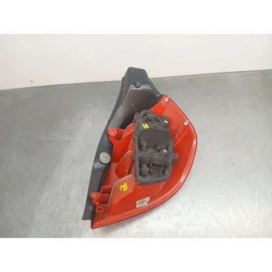 Piloto Trasero Izquierdo para Renault Clio Iii (Br0/1, Cr0/1)