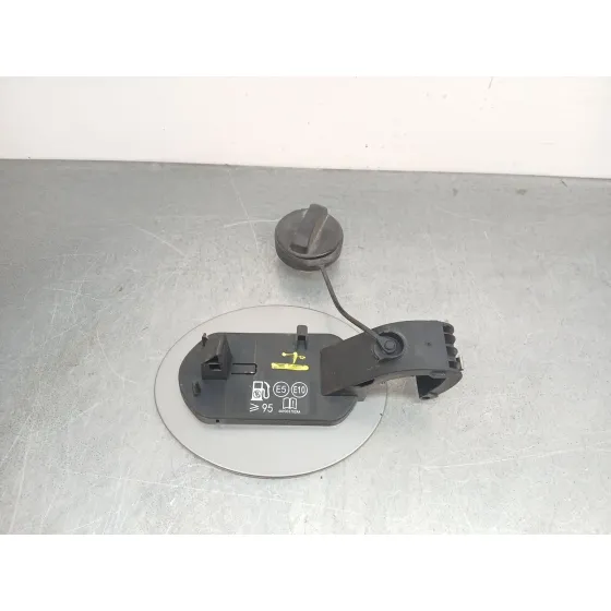 Tapa Exterior Combustible para Omoda 5