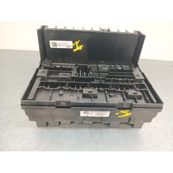 Caja Reles / Fusibles para Omoda 5
