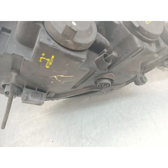 Faro Derecho para Saab 9-5 Station Wagon (Ys3E)