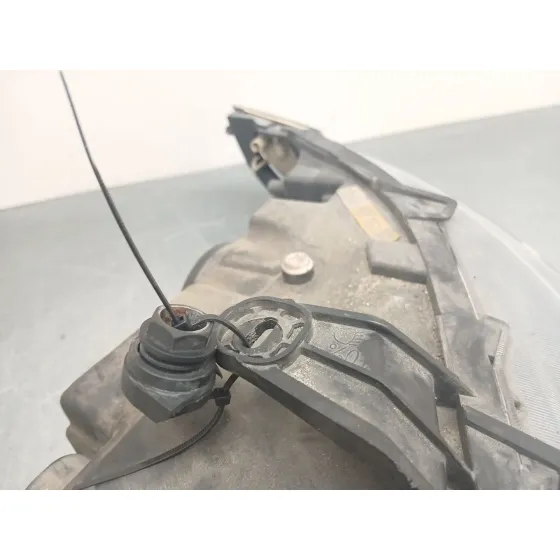 Faro Izquierdo para Saab 9-5 Station Wagon (Ys3E)
