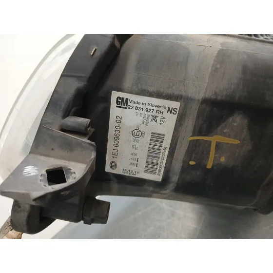 Faro Derecho para Opel Insignia A Sedan (G09)