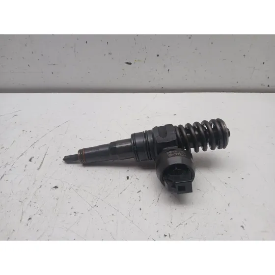 Inyector para Seat Ibiza Iii (6L1)