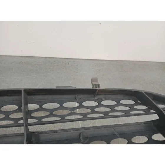 Rejilla Delantera para Mercedes-Benz Vito / Mixto Furgoneta (W639)