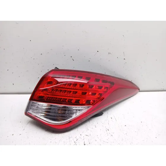 Piloto Trasero Derecho para Hyundai I40 I (Vf)