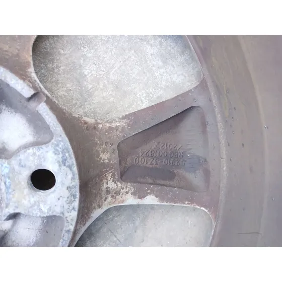Llanta Trasera Izquierda para Hyundai I40 I (Vf)
