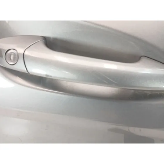 Puerta Delantera Derecha para Mercedes-Benz Clase C (W204)