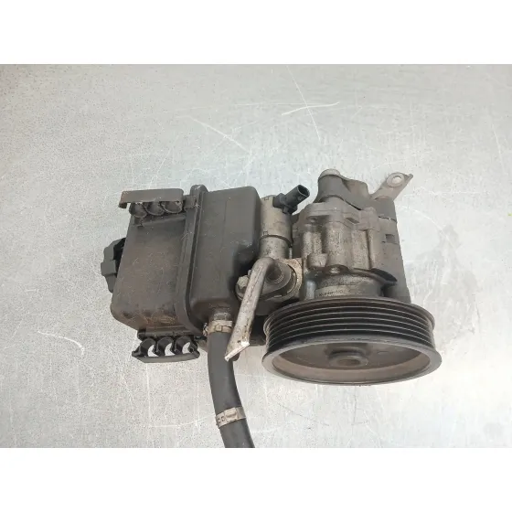 Bomba Direccion para Mercedes-Benz Clase C (W204)