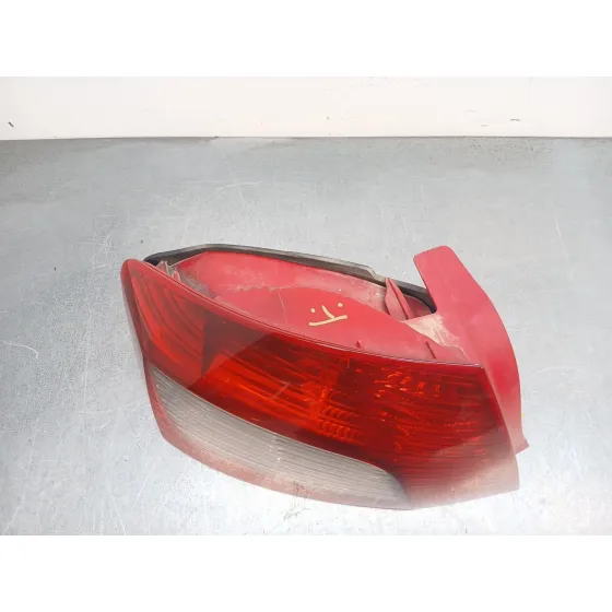 Piloto Trasero Izquierdo para Peugeot 407 (6D_)