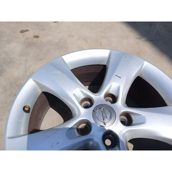 Llanta Trasera Derecha para Opel Astra J (P10)