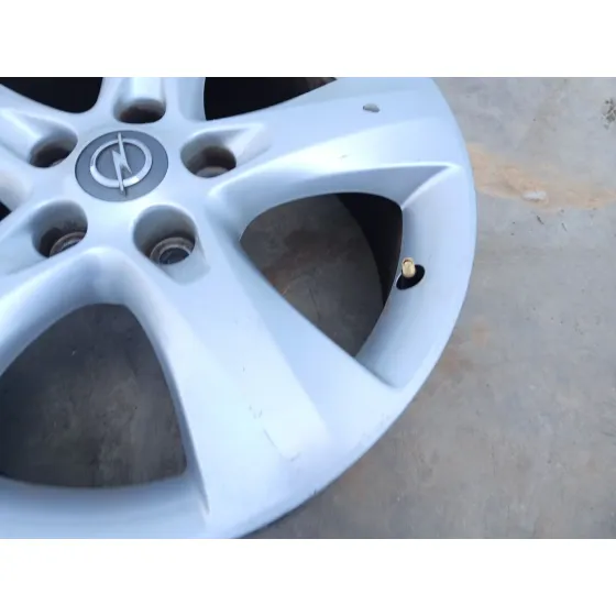 Llanta Trasera Izquierda para Opel Astra J (P10)