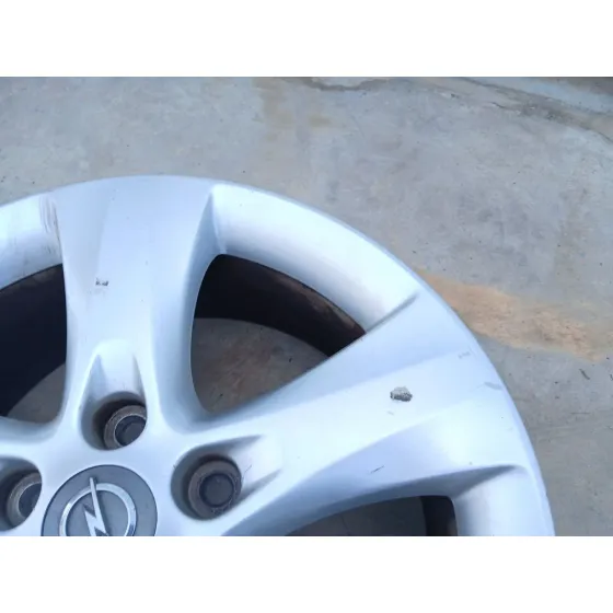 Llanta Trasera Izquierda para Opel Astra J (P10)